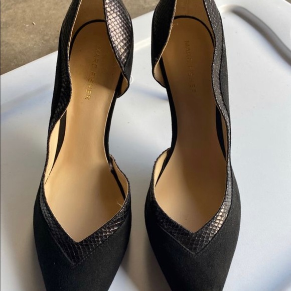 Pumps - Picture 2 of 3